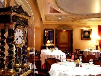 Hotel Logis Restaurant Le Medicis Blois