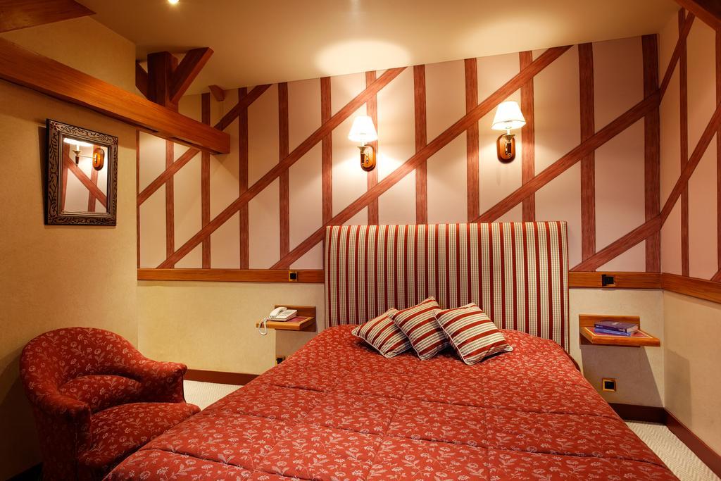 Logis Restaurant Le Medicis Hotel 3*