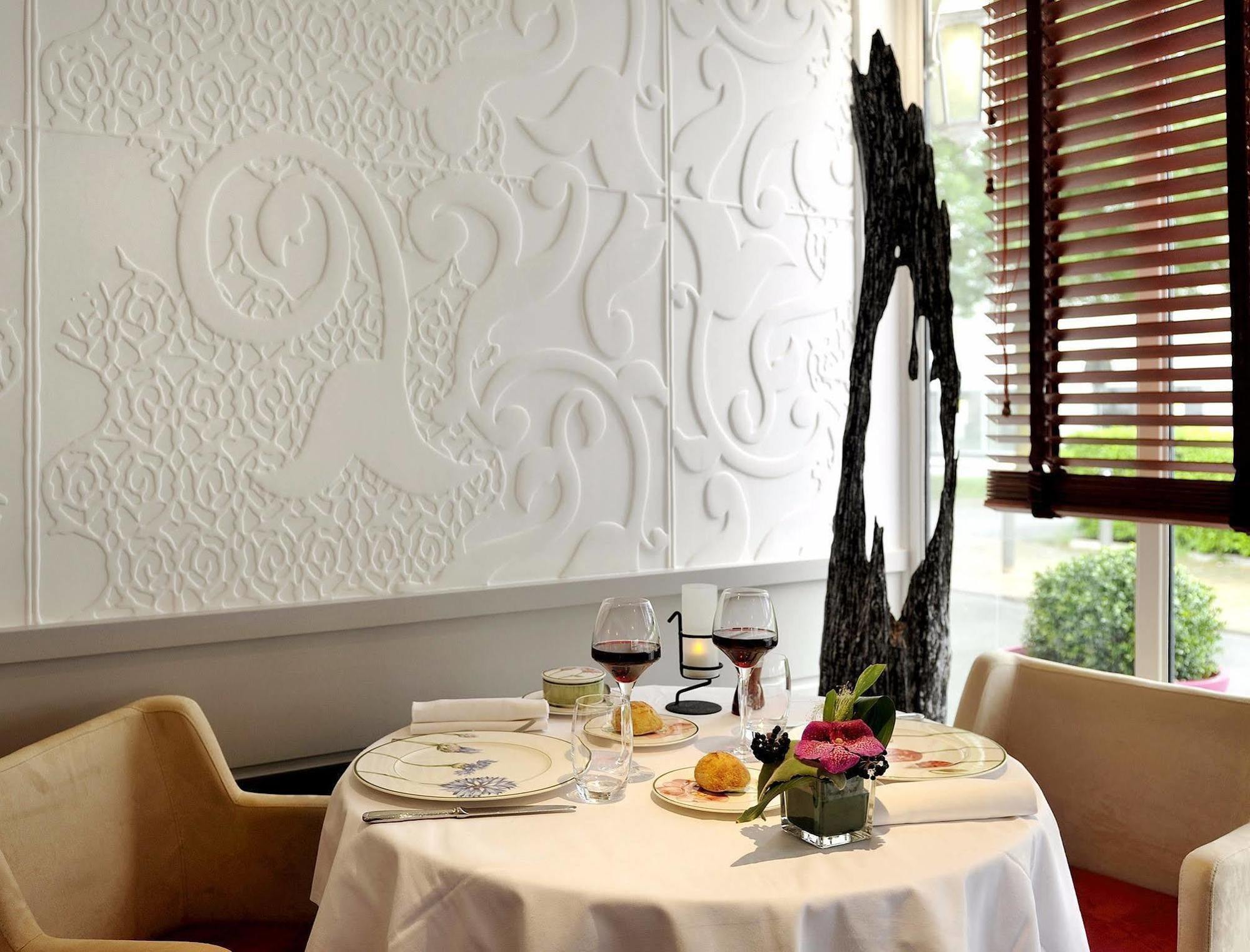 Logis Restaurant Le Medicis Hotel Blois