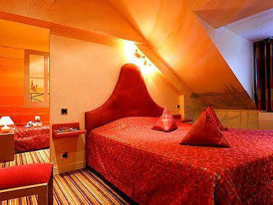 Logis Restaurant Le Medicis Hotel